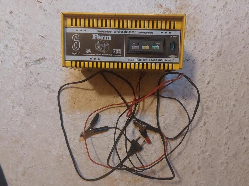 Auto battery oplader, Ophalen of Verzenden, Gebruikt