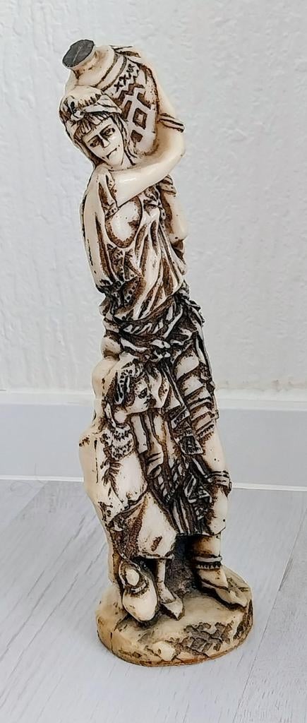 Beeld Vrouw met kind, Verzamelen, Beelden en Beeldjes, Ophalen of Verzenden, Zo goed als nieuw, Mens