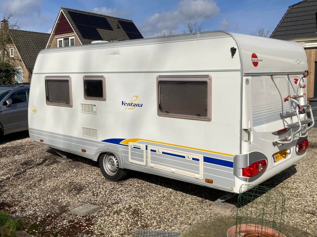 BÜRSTNER VENTANA 455TS Caravan Vast bed Douche Toilet, Caravans en Kamperen, Caravans, Particulier, tot en met 4, 1000 - 1250 kg