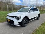 Private lease: Kia Niro EV 64,8 kWh 204pk Aut 2023 Wit, 4 cilinders, 1657 kg, Leder en Stof, Wit
