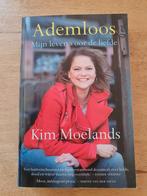Kim Moelands - Ademloos, Ophalen of Verzenden, Zo goed als nieuw, Kim Moelands