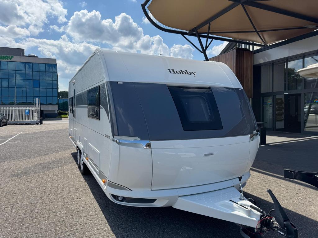 Hobby Prestige 620 CL 2025 MEGA KORTING!!! €4.000,-, Schokbreker, Standaardzit, Hobby, Overige typen