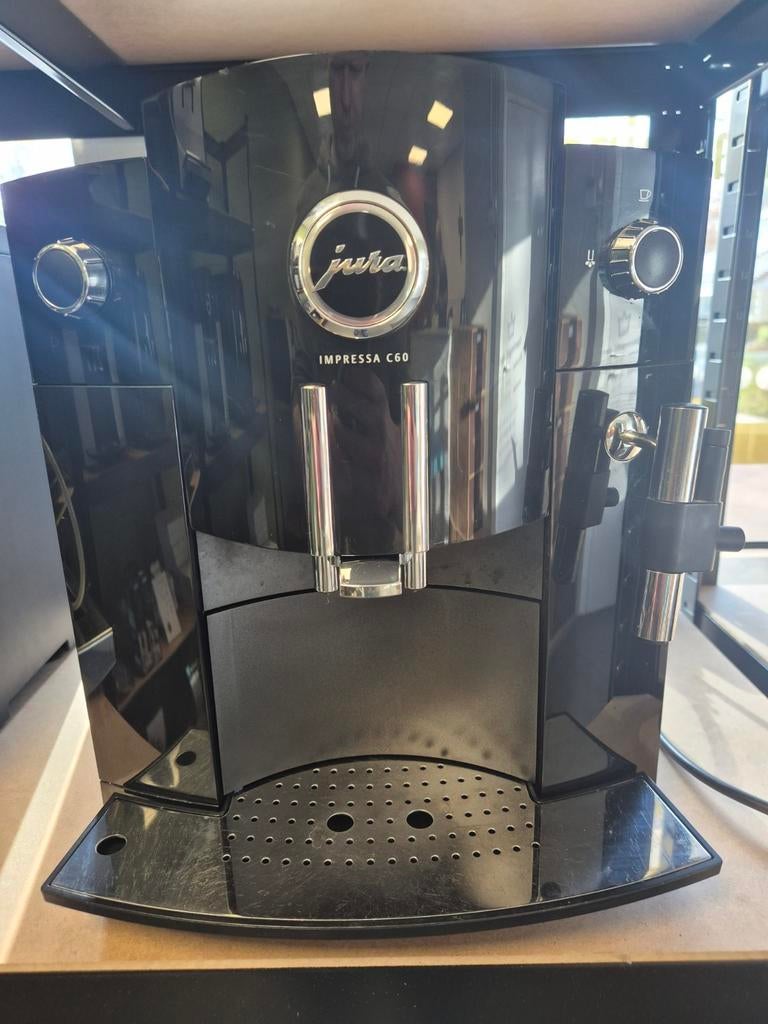 Jura C60 incl servicebeurt en garantie!, Ophalen of Verzenden