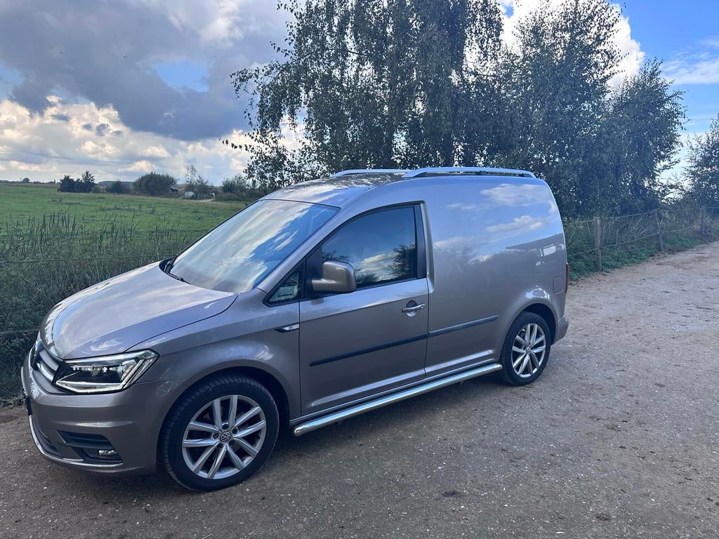 UNIEKE Volkswagen Caddy 2.0 liter ALLE opties, Auto's, Automaat, Zwart, 4 cilinders, 700 kg