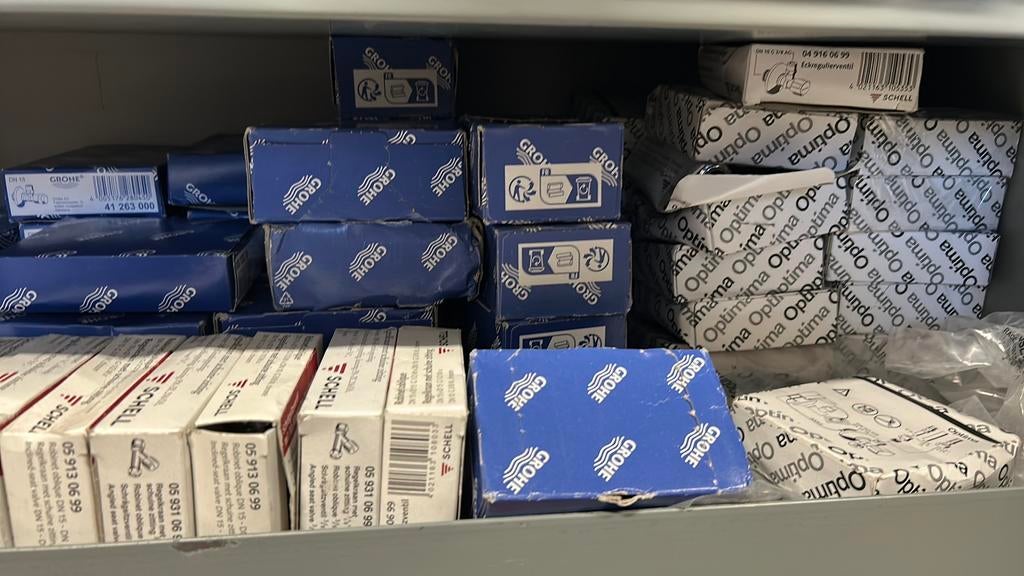 Partij hoekstopkranen schell en grohe, Minder dan 20 liter, Ophalen of Verzenden, Boiler, Minder dan 3 jaar oud