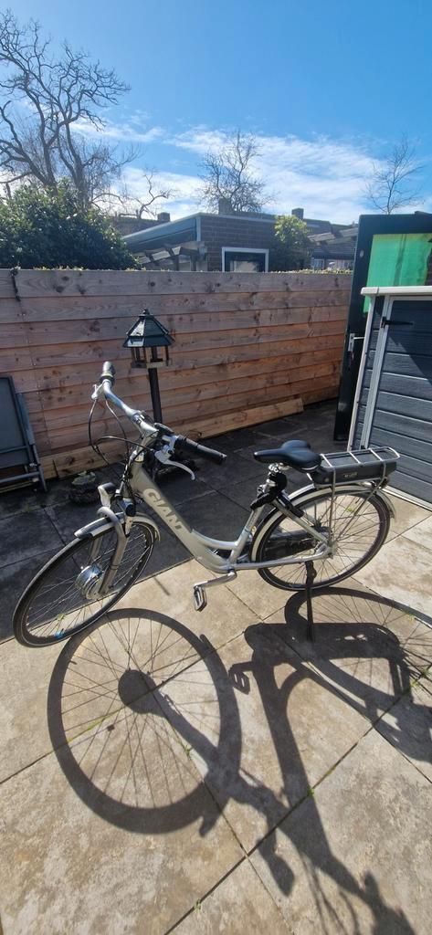 Giant elektrische fiets Ease-E, Fietsen en Brommers, Elektrische fietsen, Zo goed als nieuw, 47 tot 51 cm, Ophalen