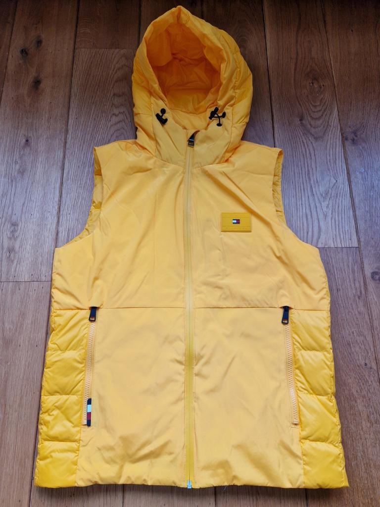 Nieuwe Tommy Hilfiger bodywarmer geel maat S, Ophalen of Verzenden