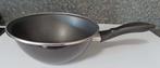 Wok met handgreep, anti aanbak, diameter 22 cm, Gebruikt, Aluminium, Ophalen of Verzenden, Keramische plaat