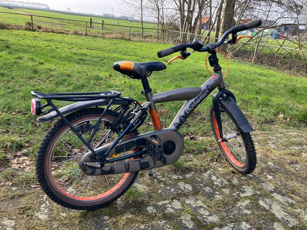 Leuke Loekie Booster kinderfiets (18 inch), Fietsen en Brommers, Ophalen, Gebruikt, 18 inch, Handrem