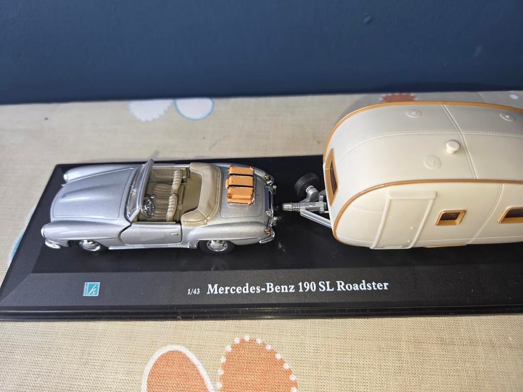 Mercedes-Benz 190 SL Roadster met caravan 1:43, Hobby en Vrije tijd, Modelauto's | 1:43, Ophalen of Verzenden