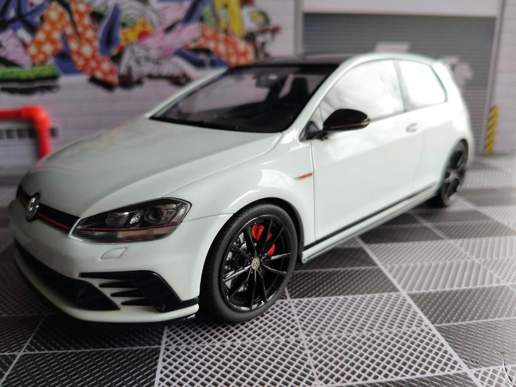 Volkswagen Golf GTi Clubsport S 1:18 wit fabrikant DNA, Ophalen of Verzenden, Zo goed als nieuw, Auto, Overige merken