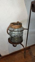 Brocante grote zware wandkandelaar met windlicht, Antiek en Kunst, Ophalen