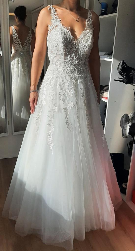 Prachtige Duber Bridal Trouwjurk met glitter en hoepelrok, Kleding | Dames, Trouwkleding en Trouwaccessoires, Zo goed als nieuw