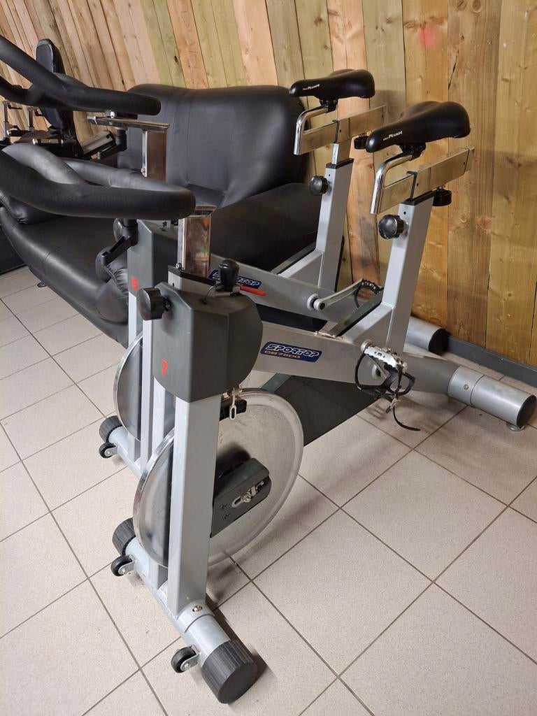 2 Sportop CB7500 Spinningfietsen - Ideaal voor Thuisgym, Ophalen, Gebruikt, Spinningfiets, Metaal
