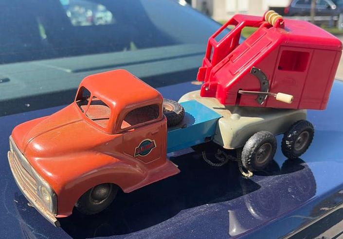 Vintage Gamma blikken speelgoed vrachtwagen met kraan, Antiek en Kunst, Ophalen of Verzenden