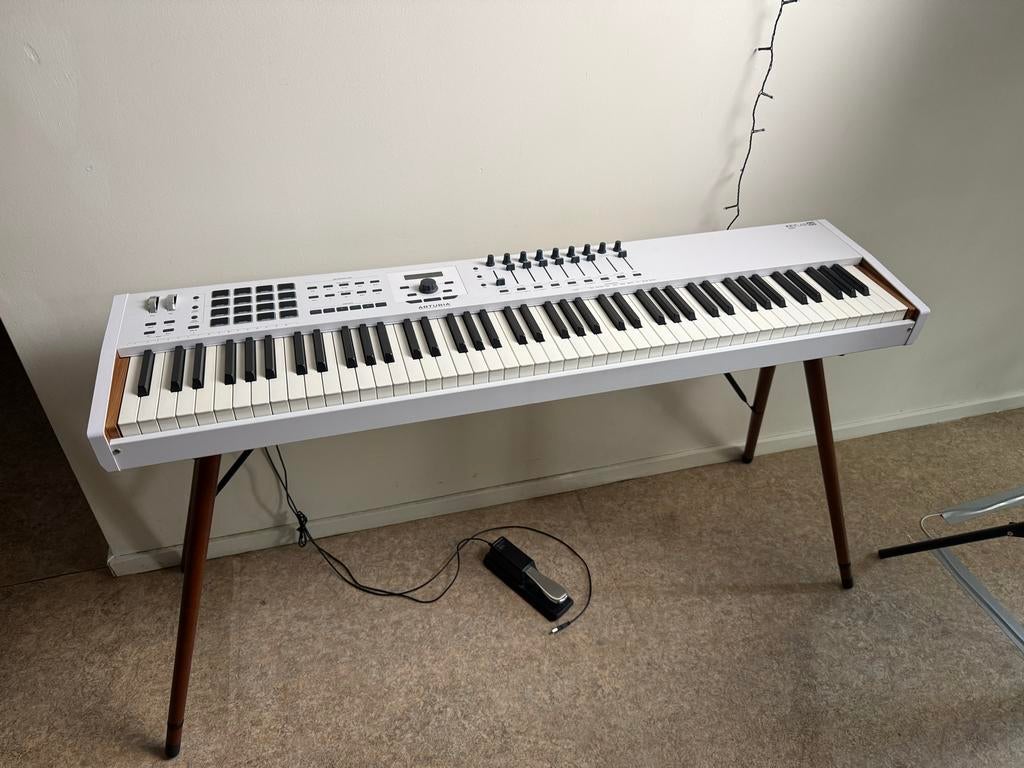 Arturia KeyLab 88 MKII MIDI Keyboard met accessoires, Muziek en Instrumenten, Gebruikt, 88 toetsen, Aanslaggevoelig, Ophalen