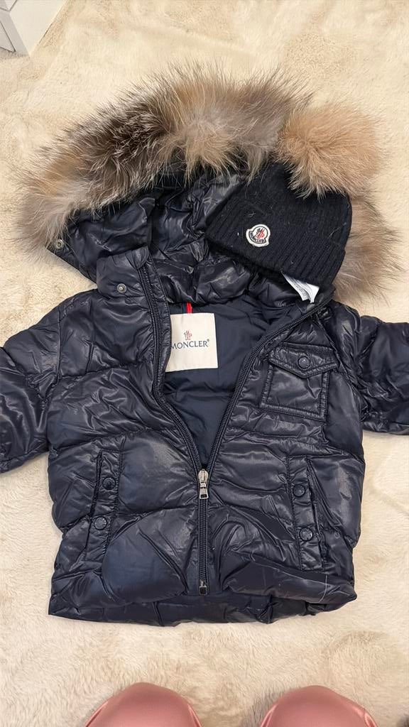 Moncler babyjas (18/24 mnd) + muts S, Ophalen of Verzenden, Zo goed als nieuw, Jongetje of Meisje, Jasje