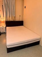 Tweepersoonsbed 140x200 cm met matras – Goede staat, Huis en Inrichting, Slaapkamer | Bedden, Ophalen, Gebruikt, Zwart, Tweepersoons