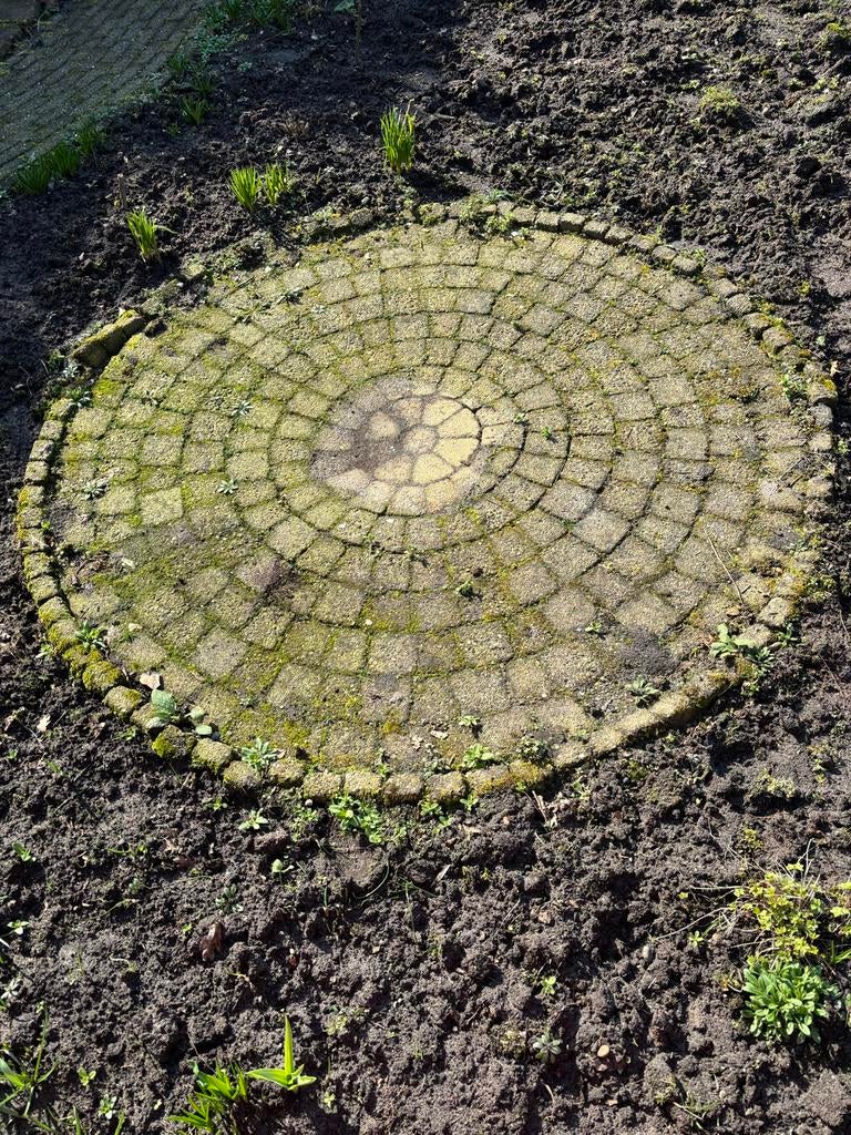 Stenen cirkel bestrating, Ophalen, Gebruikt, Klinkers, Minder dan 5 m²