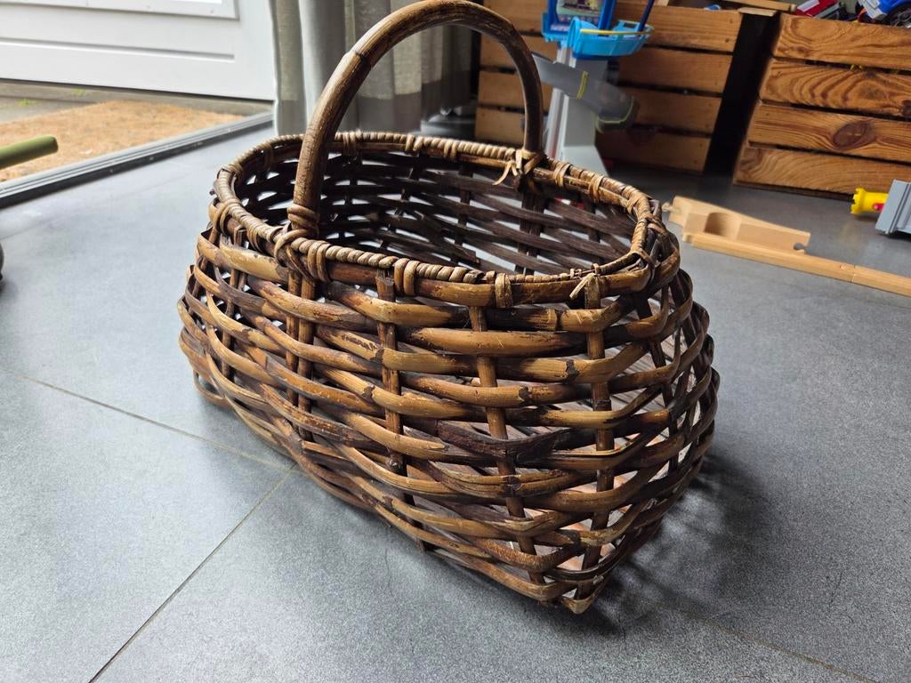 Rieten mand, 30x45 cm, Huis en Inrichting, Ophalen, Zo goed als nieuw, Riet, Mand