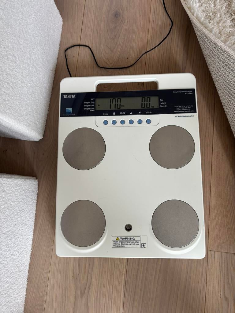 Tanita SC 240 MA, Witgoed en Apparatuur, Weegschalen, Gebruikt, 1 tot 500 gram, 100 kg of meer, Ophalen of Verzenden