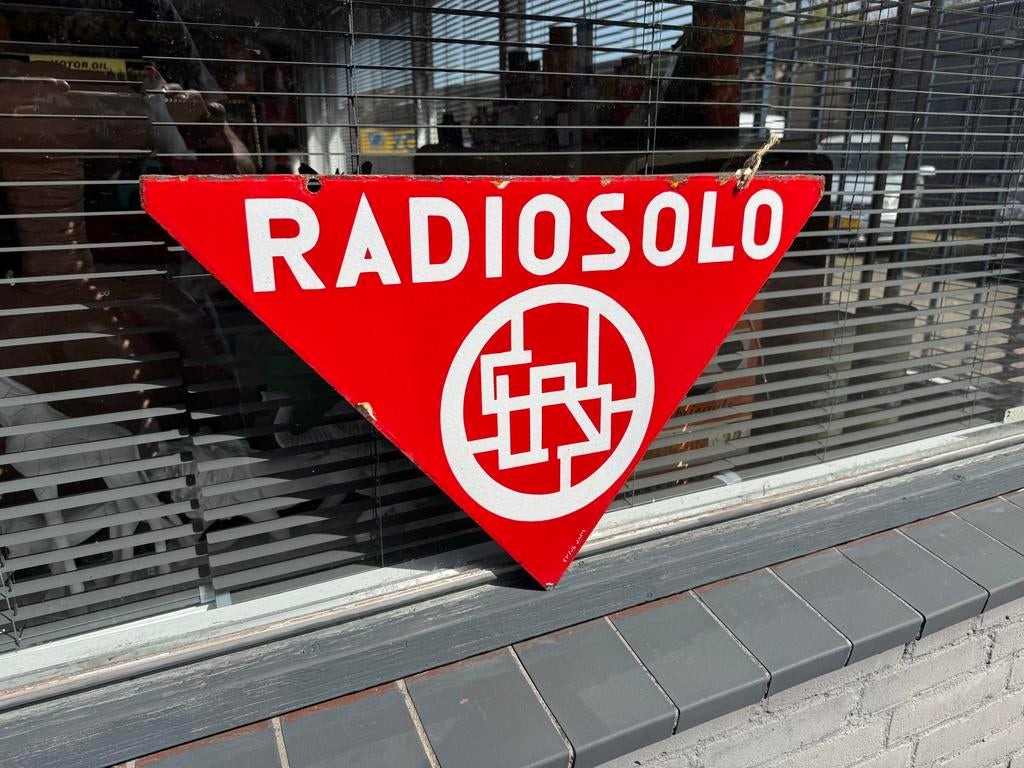 Vintage Radiosolo Emaille Reclamebord - Rood Driehoek, Antiek en Kunst, Curiosa en Brocante, Ophalen