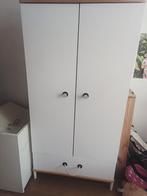 GRATIS Kinder kledingkast, Ophalen, Gebruikt, 50 tot 100 cm, 150 tot 200 cm
