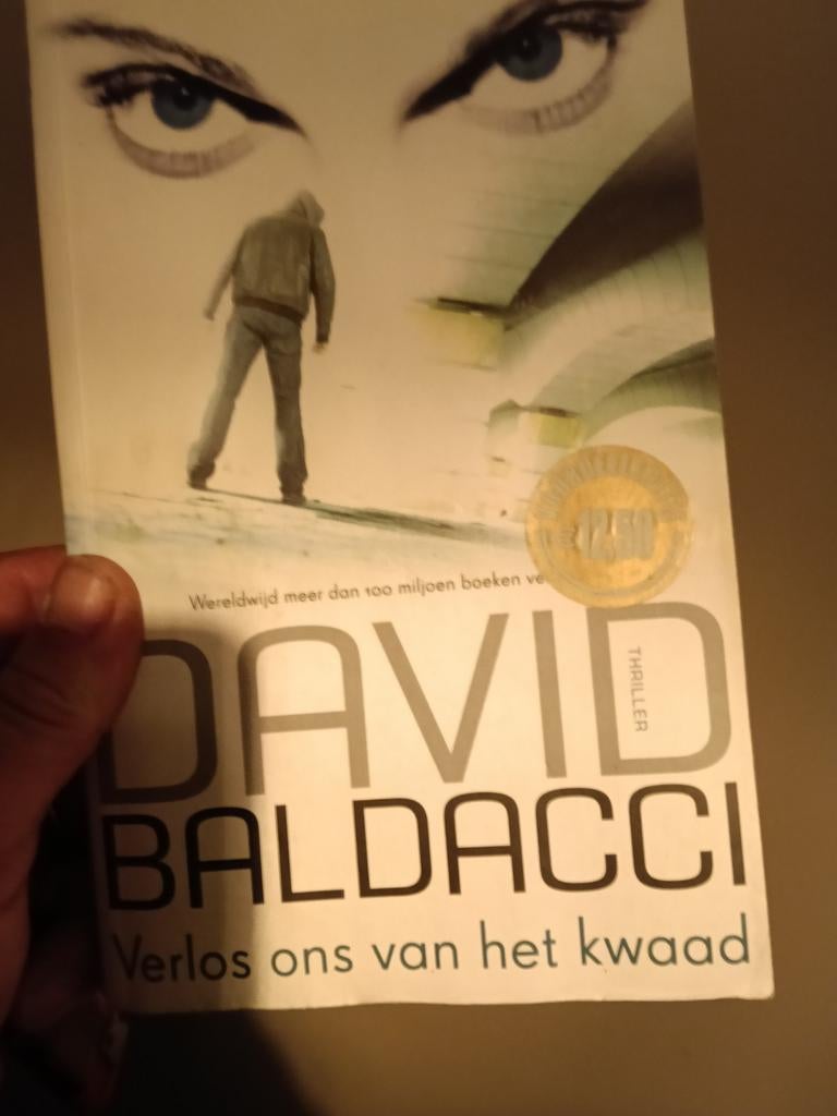 David Baldacci - Verlos ons van het kwaad, David Baldacci, Ophalen of Verzenden, Zo goed als nieuw, Nederland