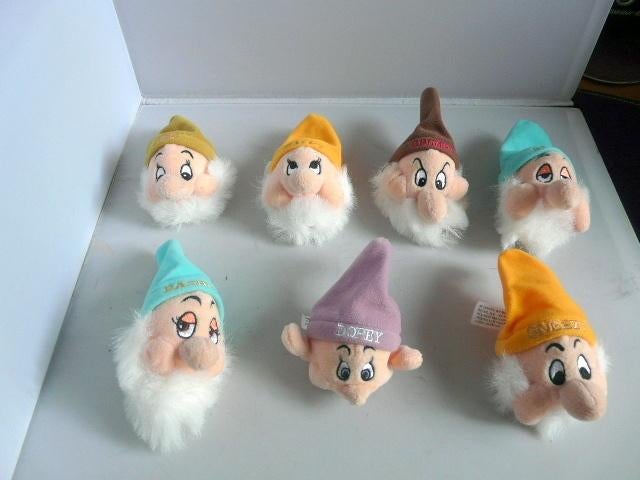 Disney # 7 hoofdjes van de dwergen - sneeuwwitje, Ophalen of Verzenden, Sneeuwwitje of Doornroosje, Zo goed als nieuw, Beeldje of Figuurtje