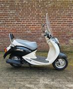 SYM Mio scooter, Zo goed als nieuw, Benzine, 50 cc, Maximaal 25 km/u