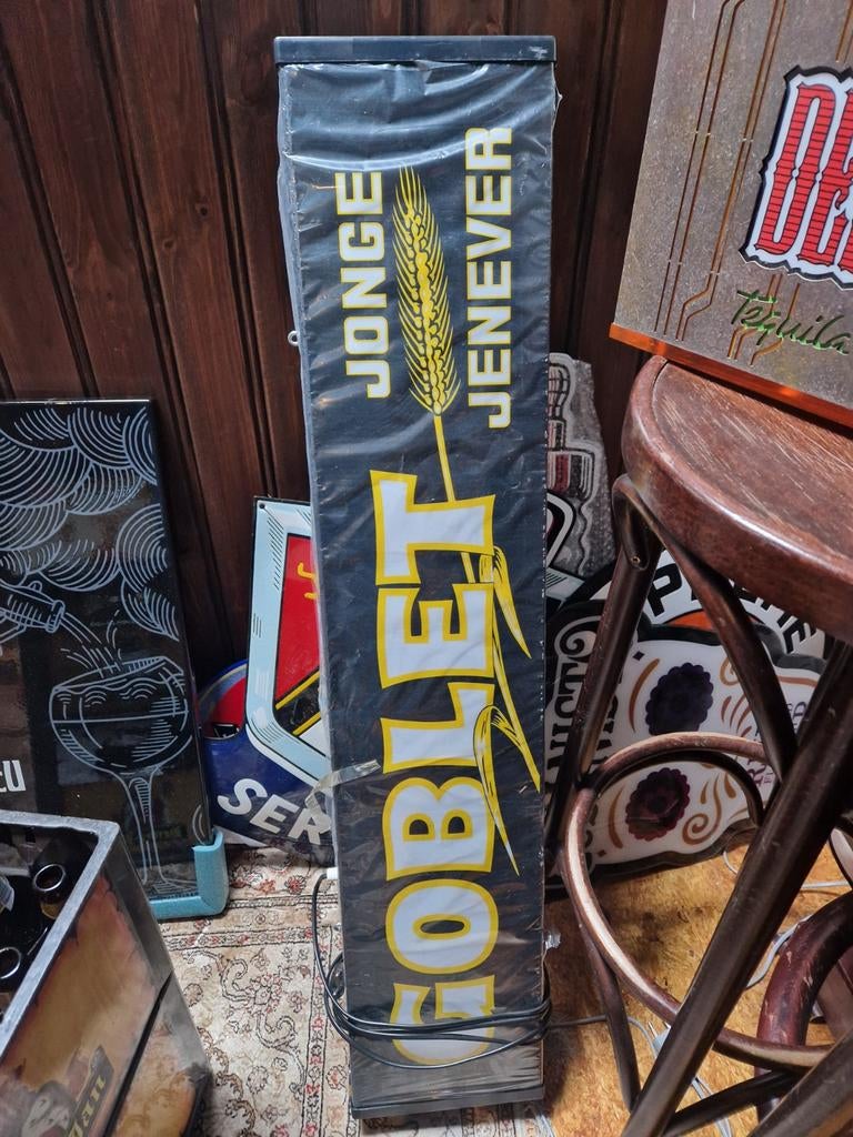 Goblet Jenever lichtreclame, Verzamelen, Merken en Reclamevoorwerpen, Ophalen, Zo goed als nieuw, Lichtbak of (neon) lamp