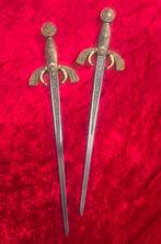 2 Toledo heraldic sierdegens – Spanje, Ophalen of Verzenden