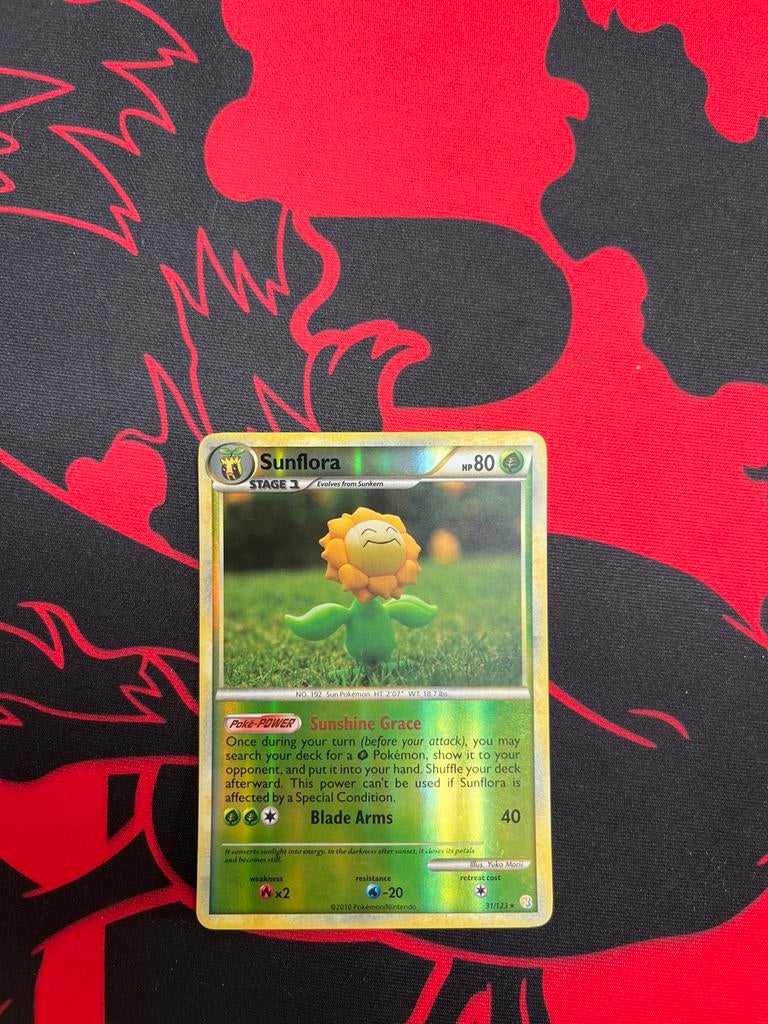 Sunflora 31/123 - HeartGold & SoulSilver Pokémon Kaart, Ophalen of Verzenden, Gebruikt, Losse kaart, Foil