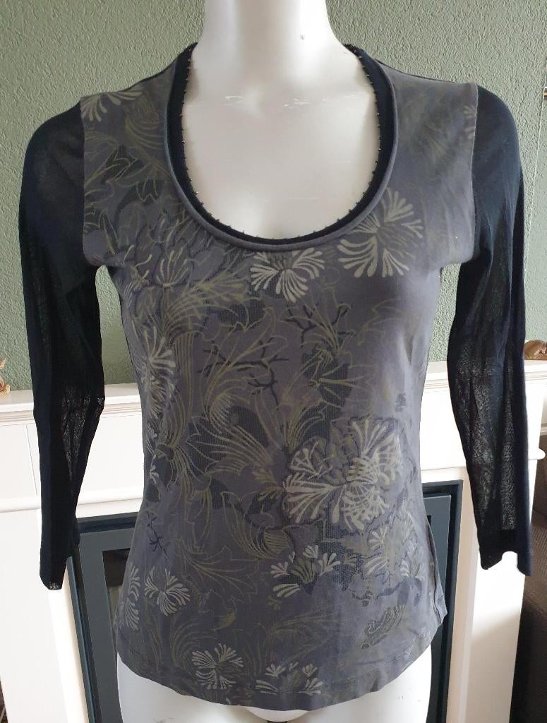 Sandwich prachtige grijze top M 38 40, Kleding | Dames, Tops, Maat 38/40 (M), Verzenden, Zo goed als nieuw, Lange mouw