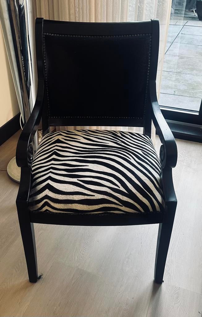 Art Deco fauteuil – zebraprint ponyhair – statement, Huis en Inrichting, Stoelen, Modern art deco, Zwart, Ophalen of Verzenden