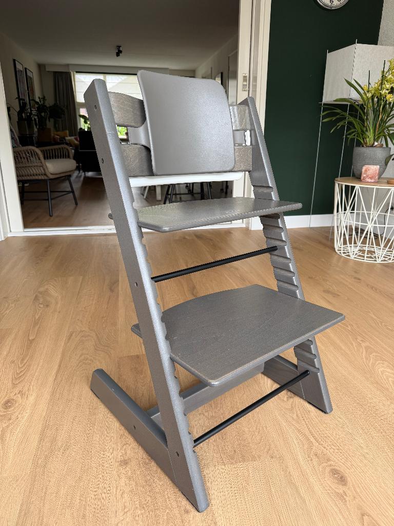Stokke Tripp Trapp stoel hazy grey, Kinderen en Baby's, Kinderstoelen, Ophalen, Gebruikt, Meegroeistoel