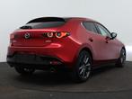 Mazda 3 2.5 e-SkyActiv-G M Hybrid 140 Takumi | Incl. € 3.5, Auto's, Mazda, Zwart, 4 cilinders, Met garantie (alle), Leder