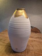 Urban Nature Culture Vaas, Huis en Inrichting, Woonaccessoires | Vazen, Wit, Aardewerk of Porselein, Ophalen of Verzenden, Zo goed als nieuw