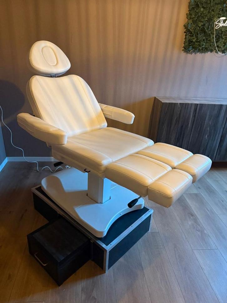 Professionele Pedicure Behandelstoel, Diensten en Vakmensen, Schoonheidsspecialisten | Pedicure