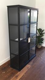 Vitrinekast | zwart | staal, Huis en Inrichting, Kasten | Vitrinekasten, Ophalen, Zo goed als nieuw, 25 tot 50 cm, 150 tot 200 cm