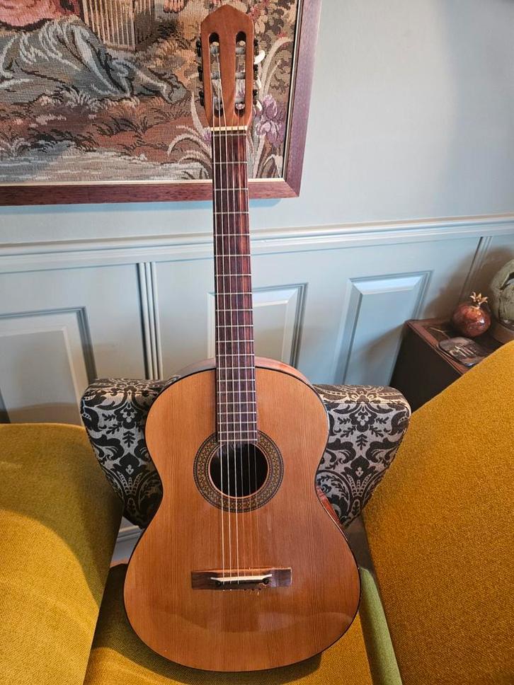 Melody Gitaar - Jaren 80 - Gerestaureerd, Muziek en Instrumenten, Snaarinstrumenten | Gitaren | Akoestisch, Zo goed als nieuw