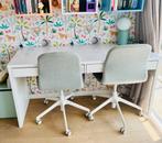 Bureau en een stoel, Ophalen, Zo goed als nieuw