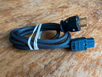 Netkabel / Power Cord - Schuko > C15A Braided 150cm beschikbaar voor biedingen