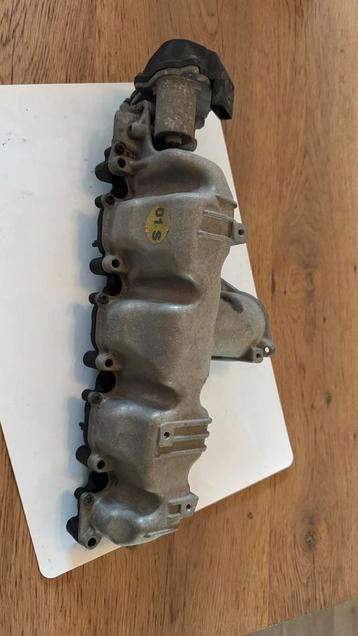 Inlaatspruitstuk 03L129711E + Actuator 03L129086 V120 beschikbaar voor biedingen