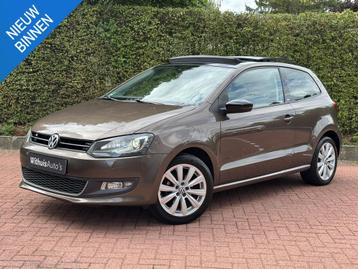 Volkswagen Polo 1.2 TSI 105PK Highline Dakraam Xenon Climate beschikbaar voor biedingen