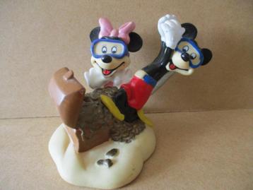 adv10211 mickey en minnie beschikbaar voor biedingen