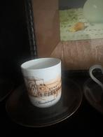 Vintage Beiers porselein kop en schotel - Urk, Hindeloopen, Huis en Inrichting, Keuken | Servies, Ophalen, Gebruikt, Overige stijlen