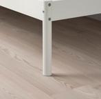 IKEA Bedframe (160x200) met beige hoes + Pocketveringmatras, Ophalen, Wit, Strak en knus, Tweepersoons