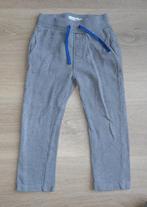 Joggingbroek grijs slimfit | 104 | Noppies, Kinderen en Baby's, Kinderkleding | Maat 104, Broek, Ophalen of Verzenden, Zo goed als nieuw