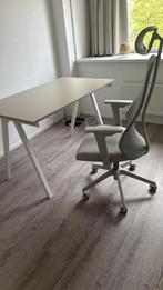 For sale Desk and chair - Excellent condition!, Ophalen, Zo goed als nieuw, Bureau